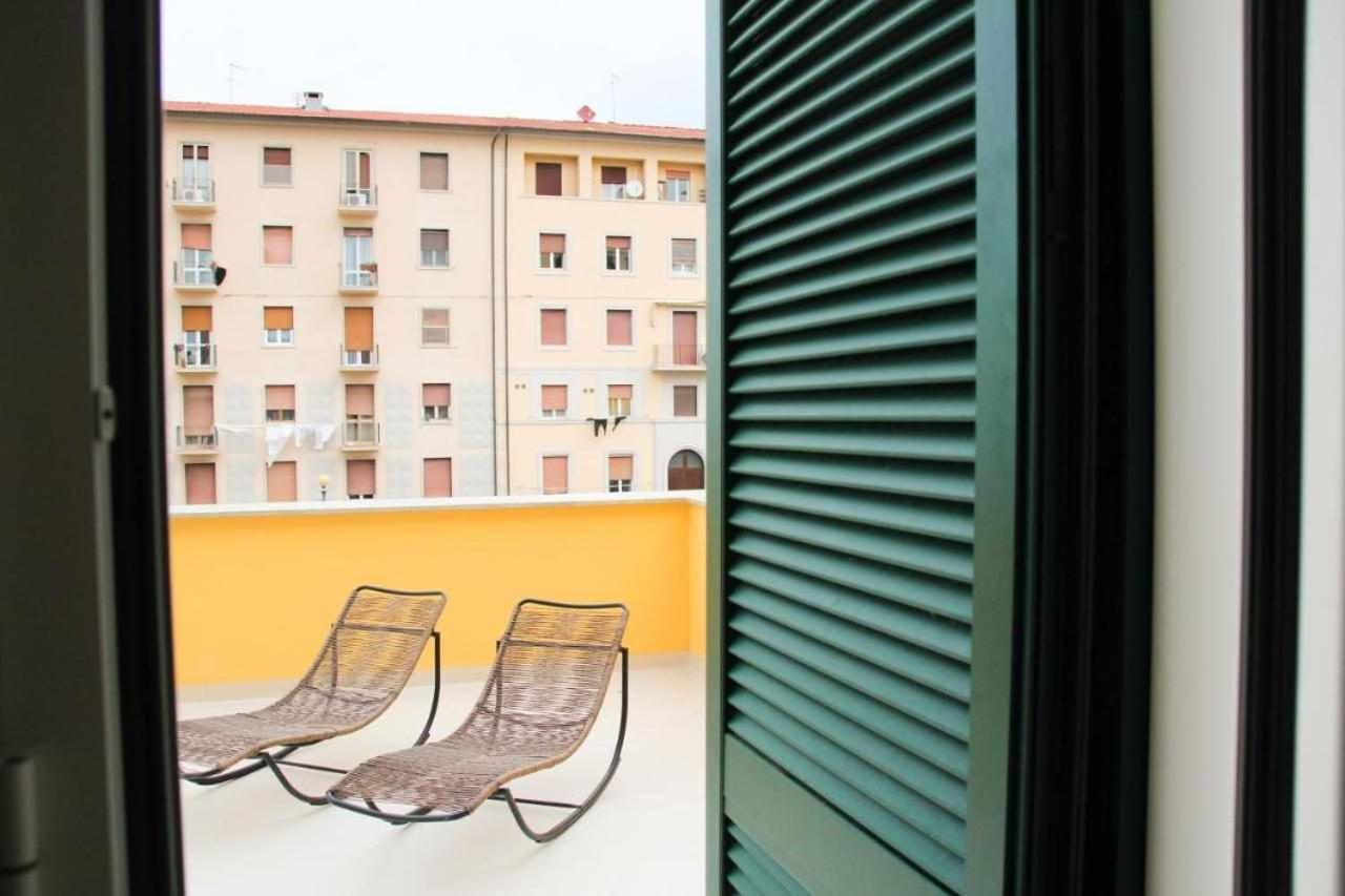 Waterfront Balcony I Grani 1 Resort Style Suite 利沃诺 外观 照片
